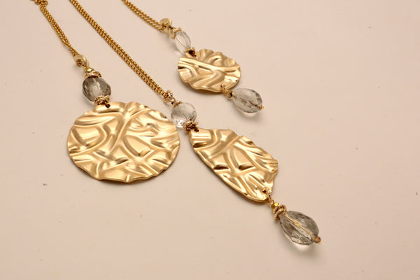 Collana con  pendete alluminio e cristalli