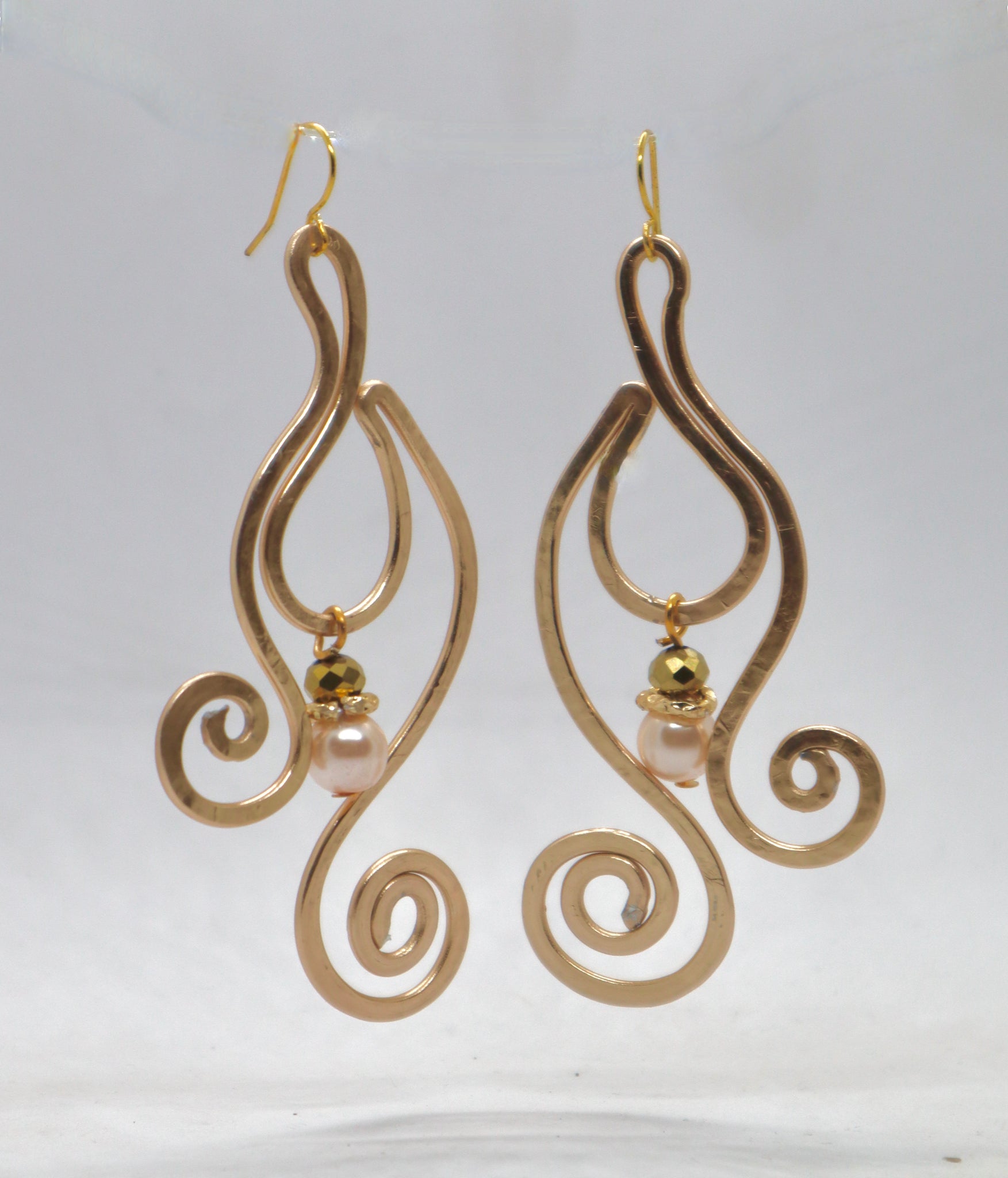 QUARTIERI Orecchini alluminio con perla (Copia)