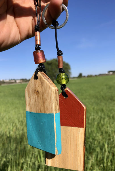 Portachiavi casetta in legno di castagno e vetro di murano