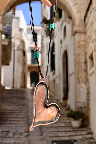 Collana a forma di cuore in lamiera di rame
