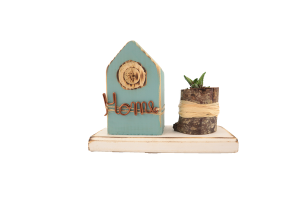 Casetta  piccola in legno con scritta Home