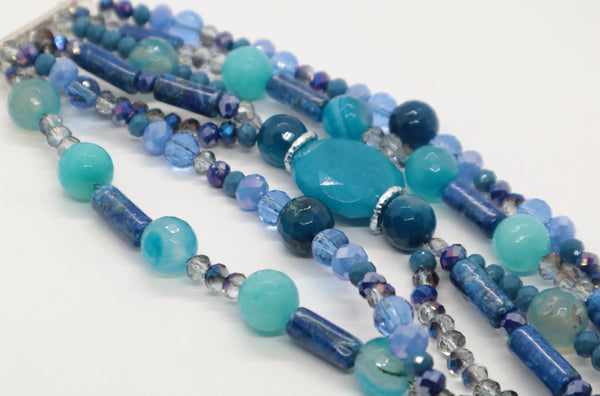 Bracciale con pietra azzurra centrale