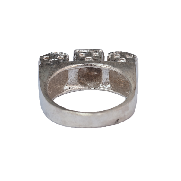 Anello in argento 925 realizzato attraverso la tecnica della cera persa