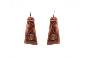 QUARTIERI Orecchini Tribal speculari in Rame